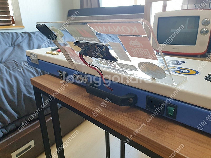 라즈베리 게임이 내장된 2인용 스틱 게임기--4