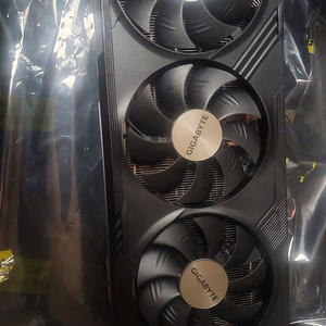 기기바이트 7700xt 급처합니다
