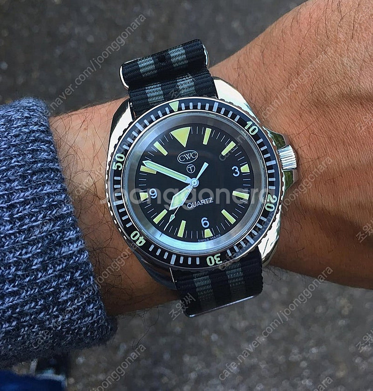 CWC 1983 Royal Navy Diver Re-i...--2