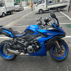 스즈키 S1000GT