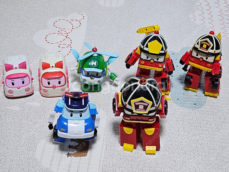 로보카폴리 변신 로봇 2종(폴리, 로이) 판매합니다. (택배비 별도)--1