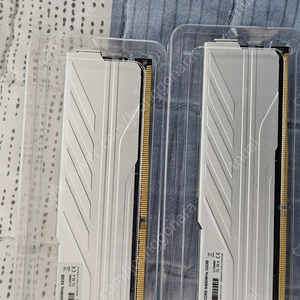 ddr5 킹뱅크 64gb(32gbx2) 6400 cl32 하이닉스 a다이
