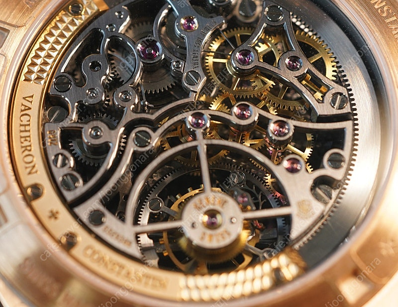 바쉐론 콘스탄틴 오버시즈 투르비용 스켈레톤 18k 로즈골드 이미지