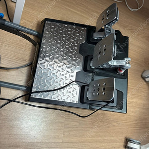 T300RS + 쉬프터 + TCLM 패달 + 로지텍 플레이시트