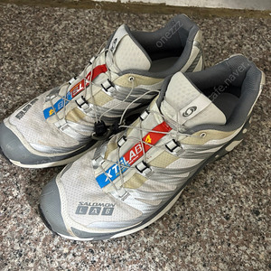 살로몬xt-4 305사이즈