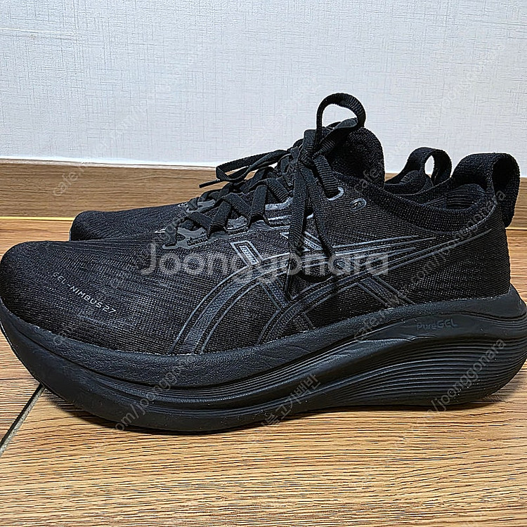 아식스 젤님버스27 (2E) 와이드 거의새것 270사이즈--1