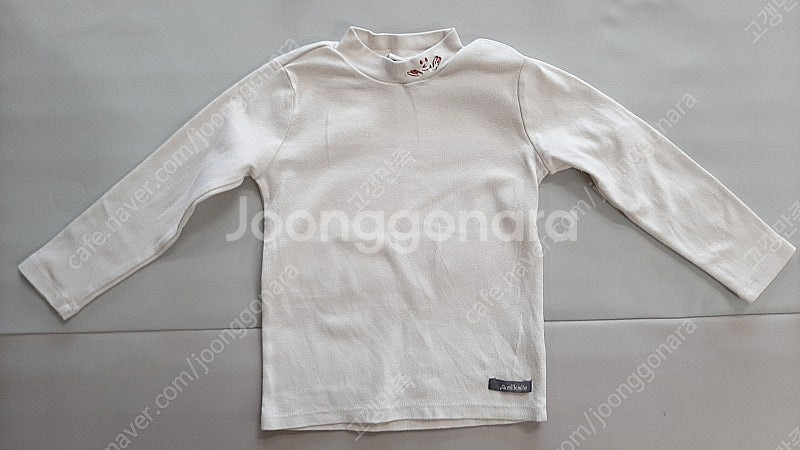 110사이즈 겨울옷 상의 3+바지 3벌(+상의 1벌 덤) 일괄 gs25 반값택배비 포함 29000원에 팔아요~--3