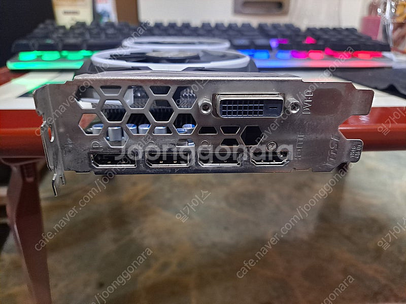 msi rx570 4g 고장품 팝니다--4