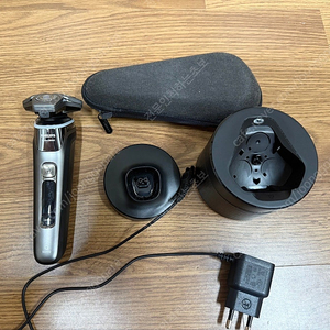 필립스 skinq 9000 (충천, 세척스테이션)