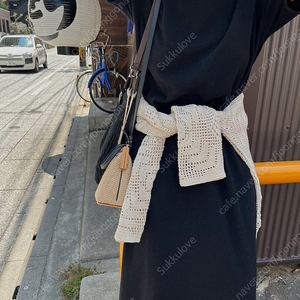 위꼬모 니트 원피스 블랙 아이보리