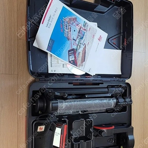 LEICA 라이카 D810 레이져거리측정기 + 삼각대 팝니다 직거래 세종 가능합니다 ​ 네고가능합니다.