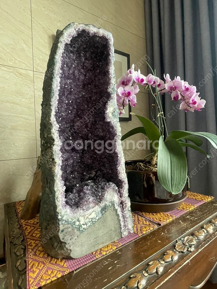 대형 지오드 자수정 높이 50cm 가로 17cm 무게 12키로--0