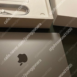 맥북프로 16인치 M1 MAX 프로맥스 64GB 8TB CTO 팝니다.