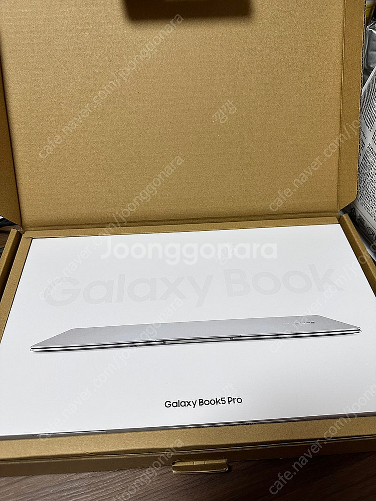 갤럭시북5 프로 NT940XHA-K51A 14인치 실버--4