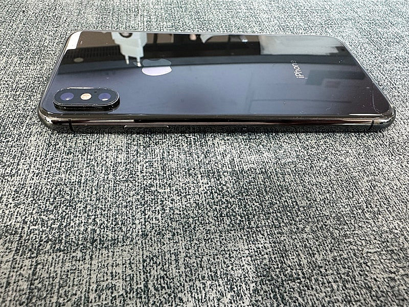 아이폰XS 256G 블랙 상태좋은 가성비 단말기 18만...--4