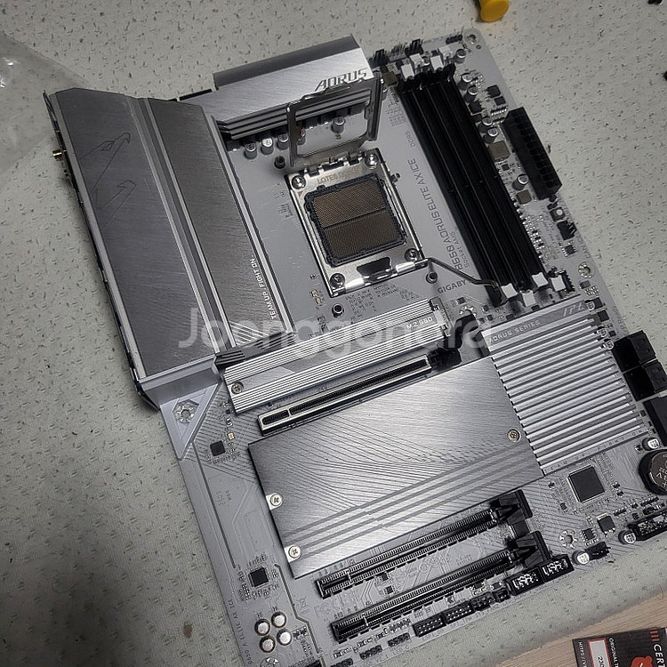 기가바이트 b650 arous elite ax ice ...--1