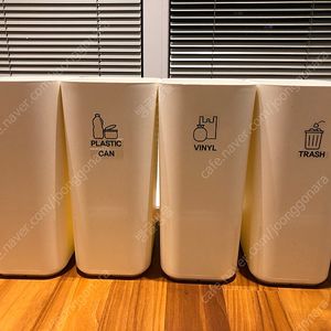 [가격내림] SKCAMEL 20리터 오픈 휴지통 4세트 일괄로 판매합니다.
