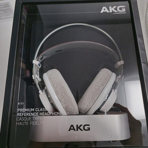 AKG K701 오픈형 헤드폰 팝니다.