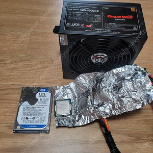 제온 E3-1245V3 / 600W / 1T 2.5" HDD