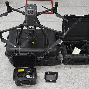 DJI 매트리스 M300 RTK 기체 + EO/IR 열화상 카메라 풀세트 팝니다.!