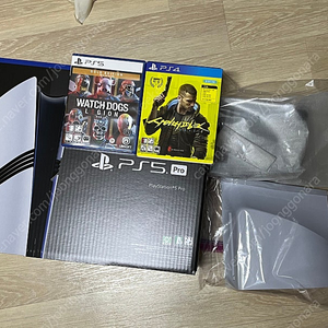 플스5프로 (ps5 pro) + 디스크드라이브 + 정품 버티컬 수직스탠드 + cd게임 2장 일괄판매