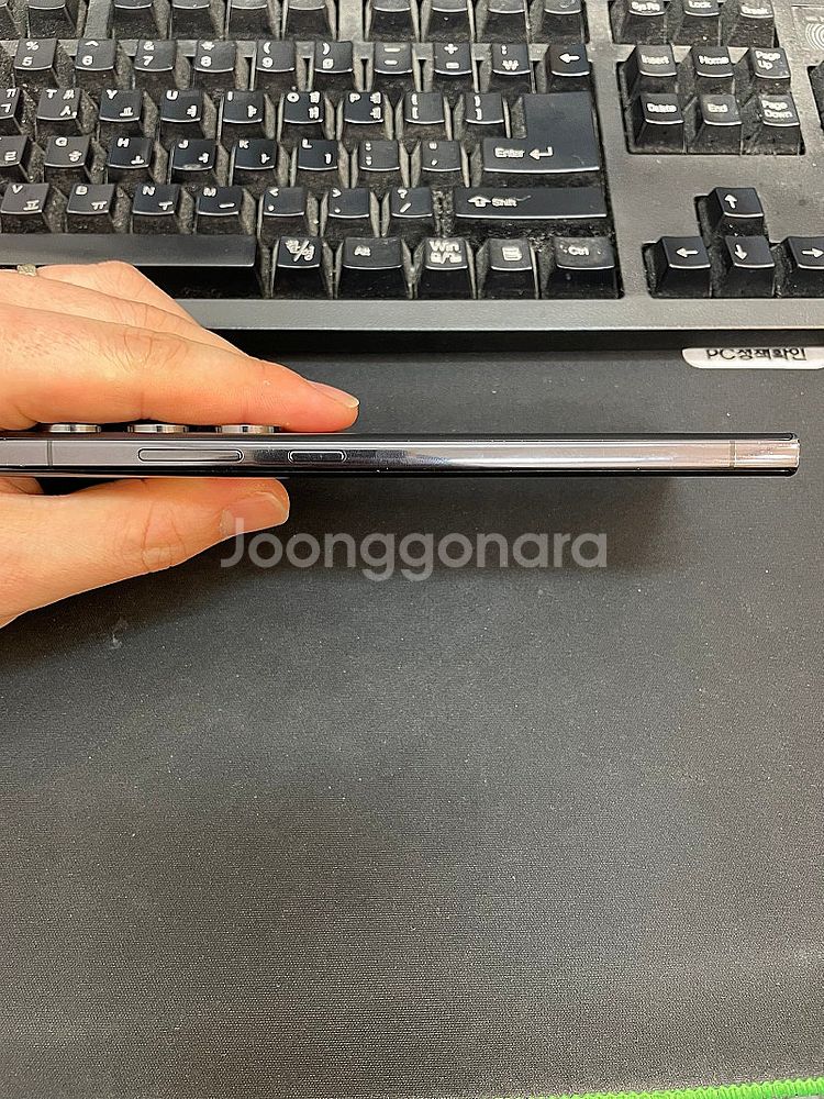갤럭시S23울트라 블랙 256GB 상태좋은 중고52만팝...--5