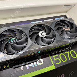 MSI RTX 5070 TRIO 그래픽 카드