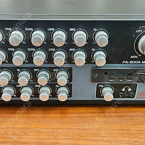 폭스 300W 2채널 앰프 판매. 7만원.