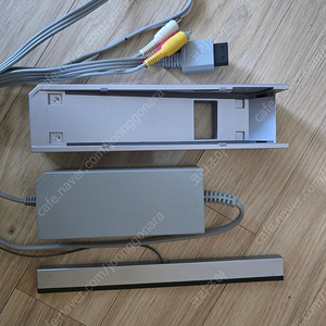 닌텐도위 wii 정품 전원어뎁터 등 부품 일괄 판매 합니다.