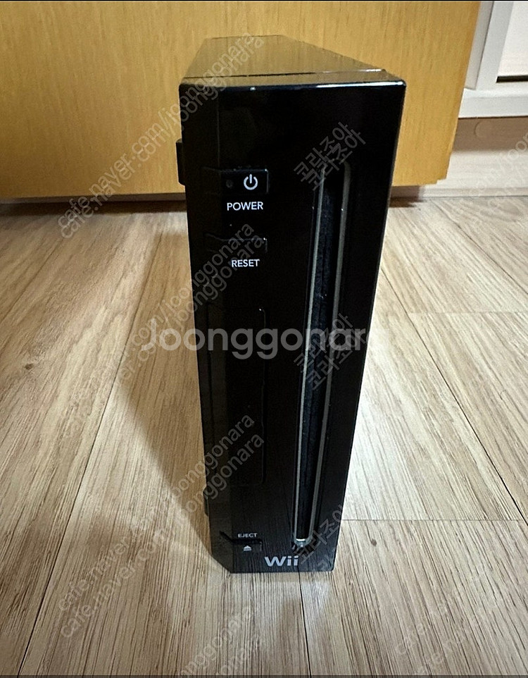 닌텐도위 wii 블랙 본체만 판매 합니다.--1