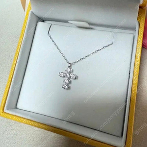 로제드르 모이사나이트 14k 십자가 목걸이(구성품보유 배송비포함)