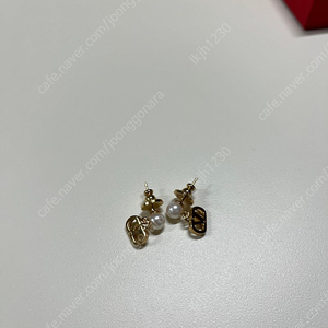 발렌티노 귀걸이