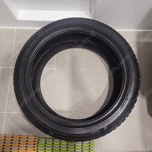 금호 윈터크래프트 255/40 R19 타이어 2짝