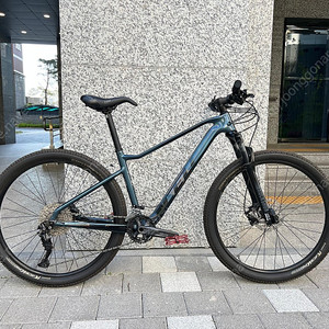 22년식 첼로 xc pro 10 se 카본 mtb 락샥 데오레 22단 자전거