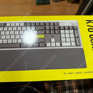 미사용 커세어 k70 CORE SE CH-9109A1E 기계식 키보드 팝니다
