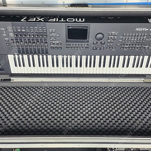 YAMAHA MOTIF XF7 하드케이스 포함 모티프