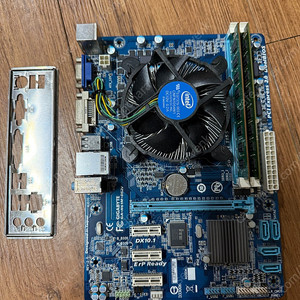 i5 2500 + 기가바이트 H61M-DS2V+ 8G (4G*2) 2만 반택포