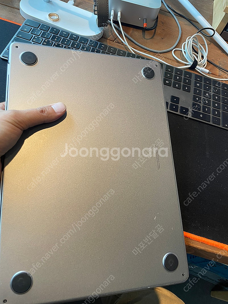 맥북에어 m2 13인치 512gb 팝니다--1