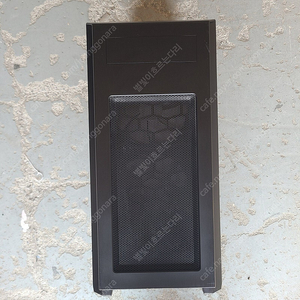 I7-7700K / LED 튜닝램 16G / GTX1080 익스트림 / DEEPCOOL 수냉쿨러