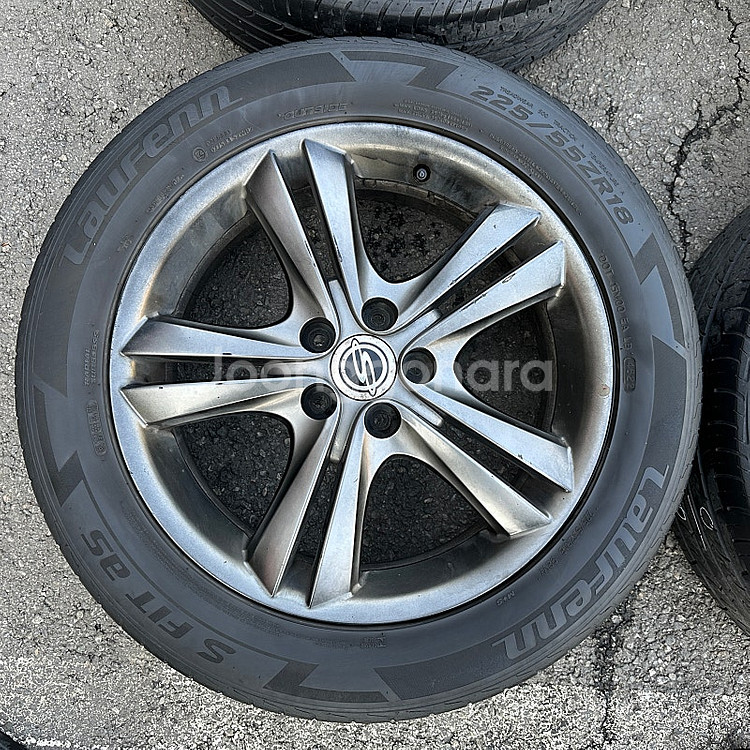 코란도C 18인치 중고 고스트크롬 휠타이어 세트 팔아요 225 55 18--3