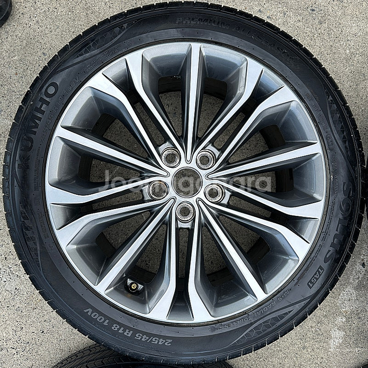 제네시스 DH 18인치 순정 휠타이어 세트 팔아요 245 45 18--4