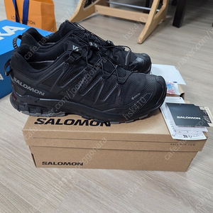 살로몬 XA PRO 3D V9 WIDE GTX 280사이즈 팝니다