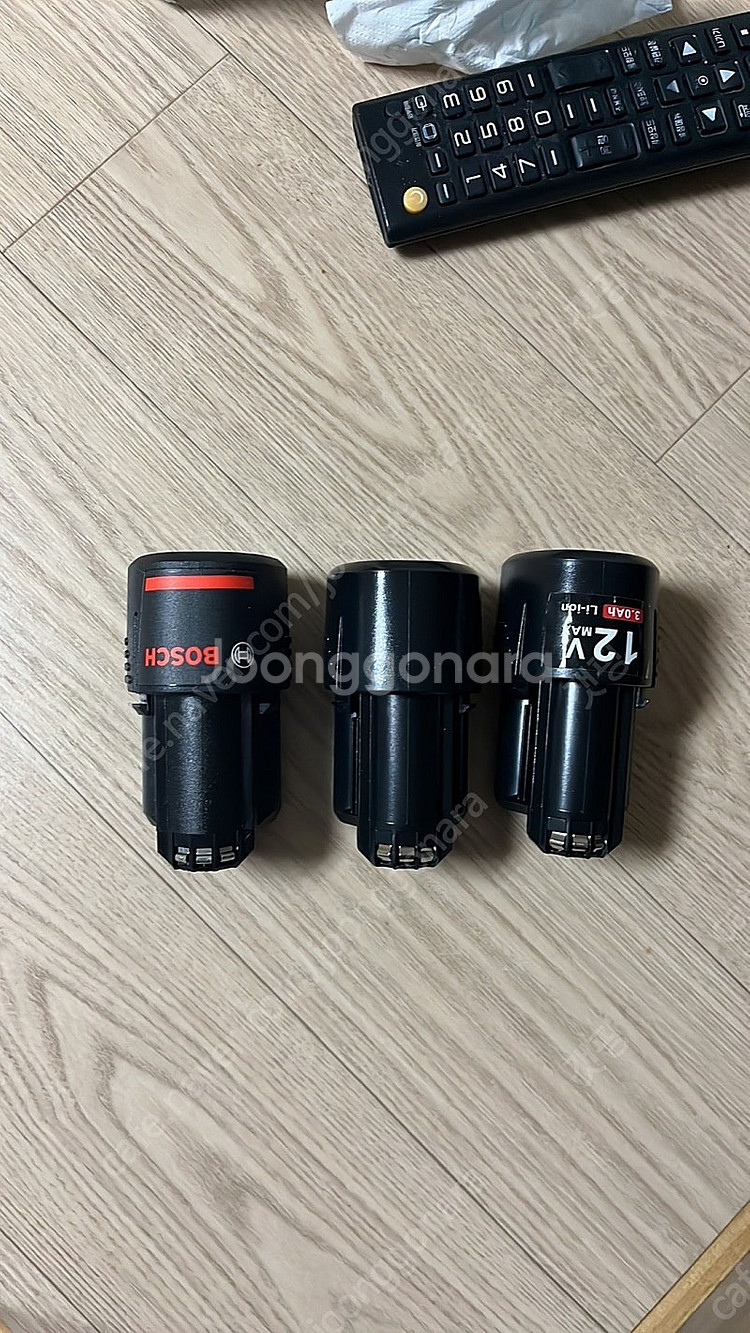 보쉬 10.8v 배터리 3개--0