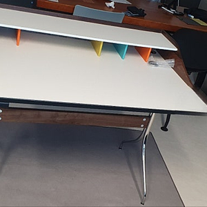 [Herman Miller] 허먼밀러 넬슨 데스크 Nelson Swag Leg Desk