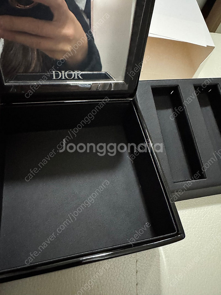 디올 뷰티 케이스 샤넬 뷰티 토트백 톰포드 지갑--3