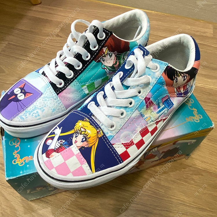 [반스] 반스 올드스쿨X세일러문 (220사이즈) 이미지