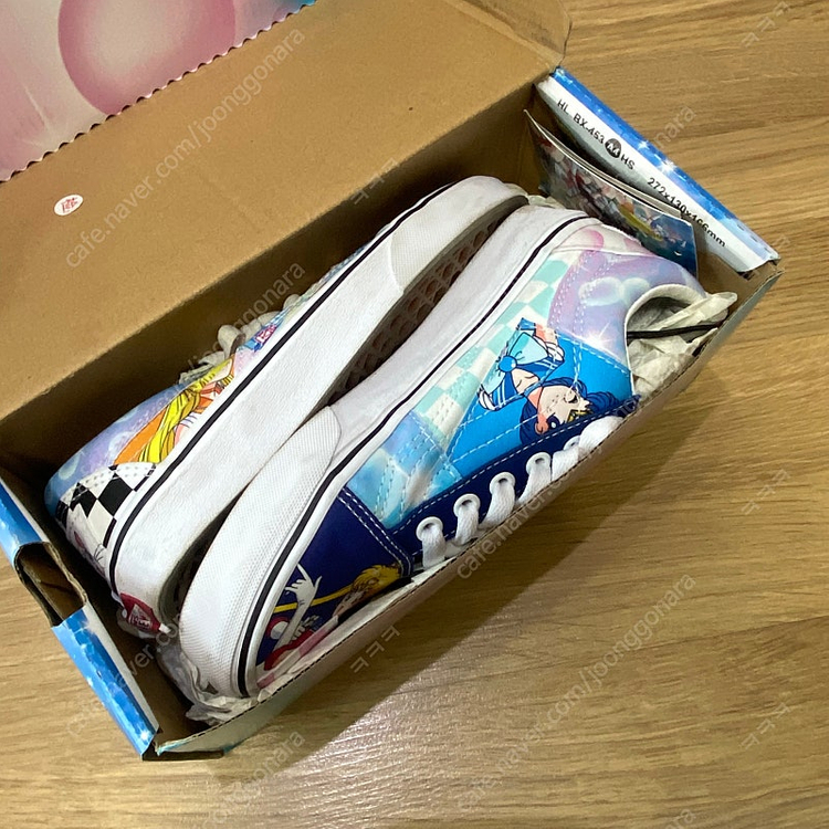 [반스] 반스 올드스쿨X세일러문 (220사이즈) 이미지