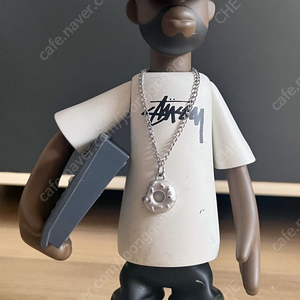 스투시 x J DILLA 피규어 도너츠 버젼 한