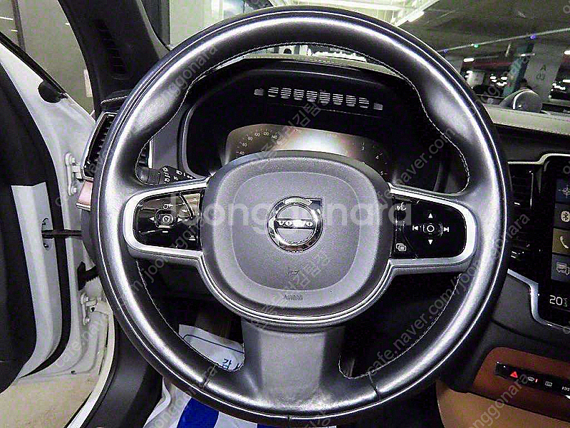 볼보 XC90 2세대 20 D5 AWD 최저가 판매합니...--7