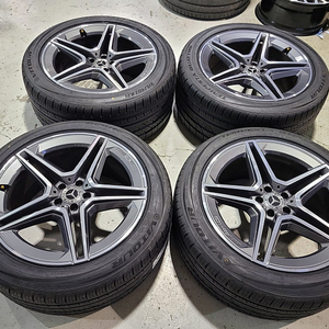 <판매> 벤츠GLS AMG 21인치 순정품휠타이어 한대분